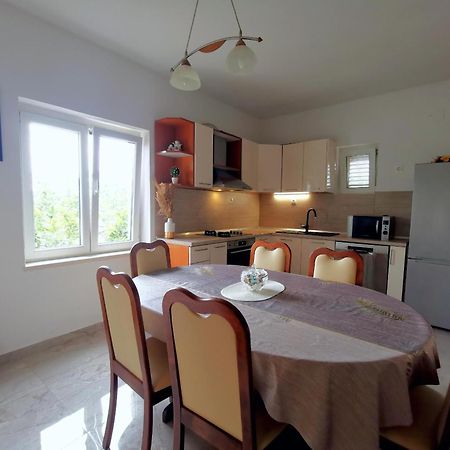 Apartment Ani 斯拉诺 外观 照片