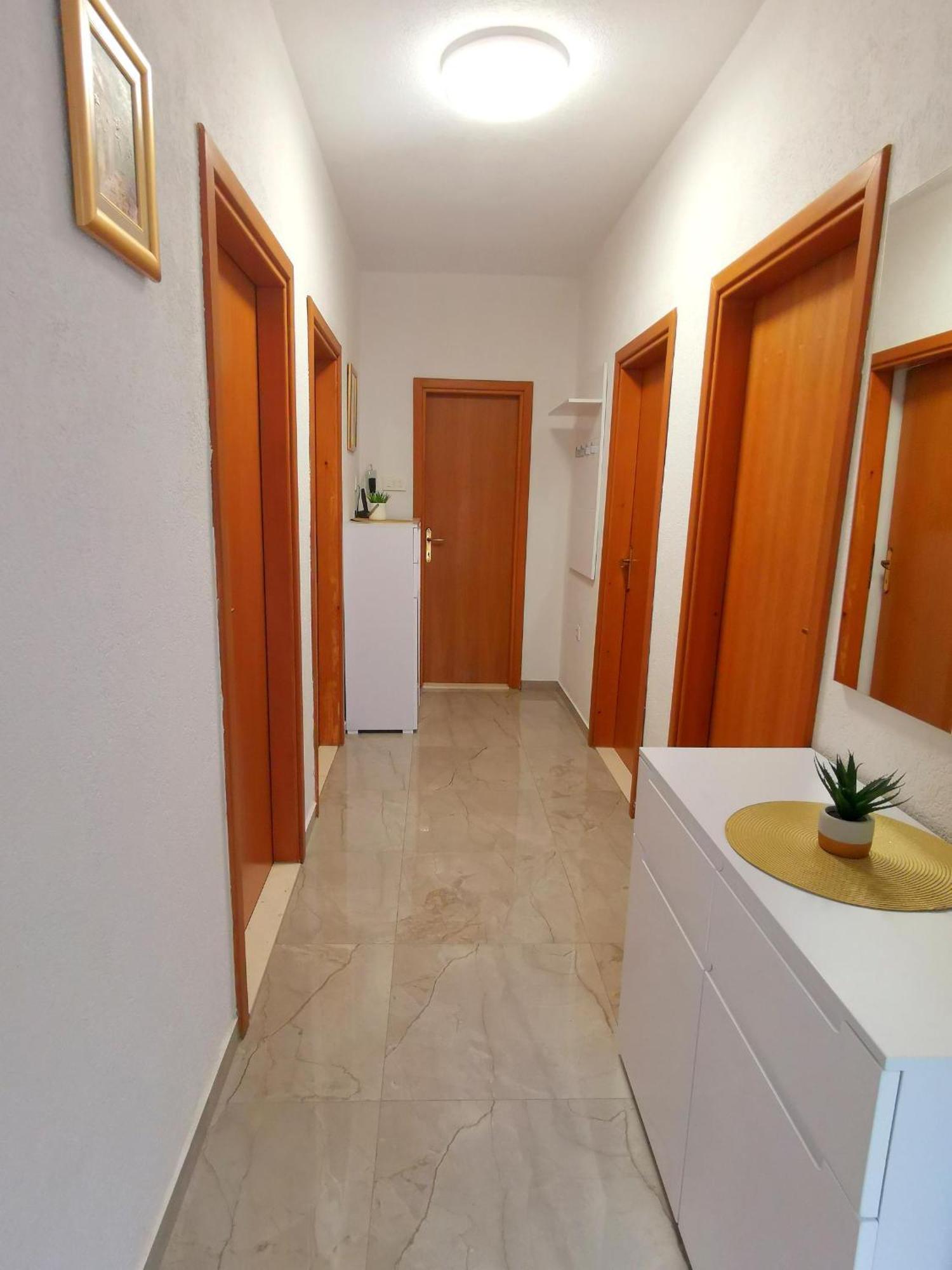 Apartment Ani 斯拉诺 外观 照片